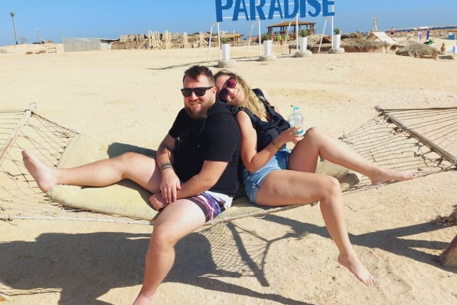 INSULA PARADISE SNORKELING IN HURGHADA CU BARCA DE STICLA SI PRANZ BUFET PE INSULA