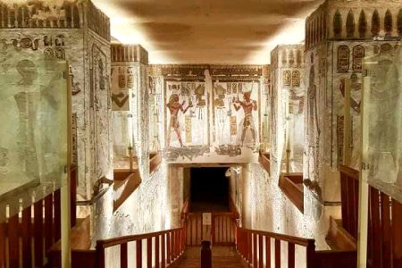 Descoperirea misterului istoriei fascinante a Văii Regilor din Luxor